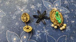 Fabcy pins
