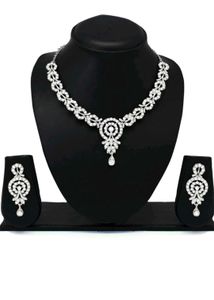 Elegant Silver-toned Necklace & Earring Set