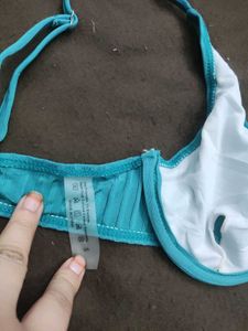 Teal Ribbed Bikini Top 🖤