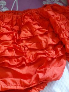 Ruffled TOP