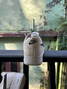 Nike Air Force Sneakers