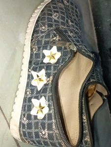 Floral Patterned Jutti Style Shoes