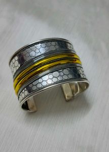 Unique Handcuff bracelet!