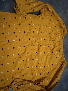 Floral Print Top With Tie Up Keyhole Neckline