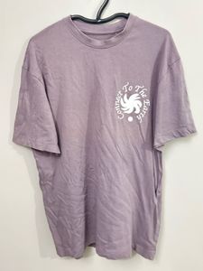 Max URBN Lavender Graphic T-Shirt – XS