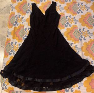 Elegant Black Lace Mini Dress