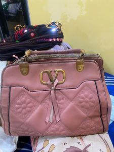 Beautiful Hand Bag Suitable For Teachers Office