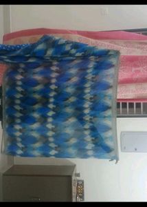 Blue PatternedAndOrange Blac FishStreamlined Saree