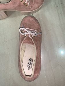 Platform Heel Lace-Up Shoes