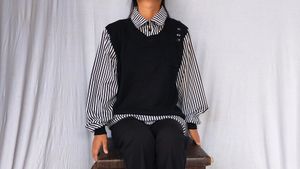 Korean Vest Shirt Attached Sweater 💕