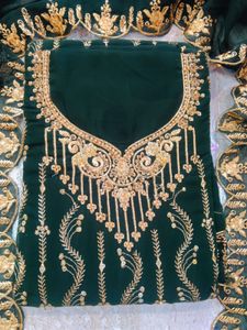 Elegant Green &amp; Gold Embroidered Salwar Kameez