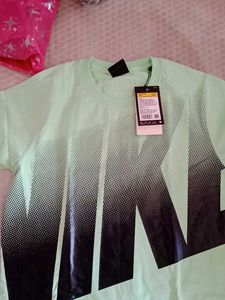 Nike Training Tee brand new