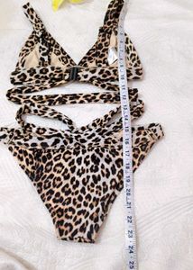 Leopard Print Bikini Top With Penty