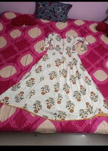 White Flower Printed Kurti..