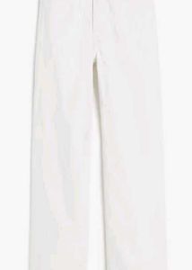 White High-Waisted Jeans
