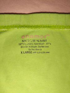 Green  Brief💚