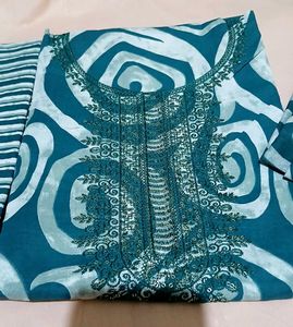 Pretty Printed Suit Material For Women💚✨️