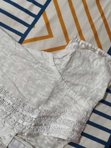 Women White Lace Embroidery Cotton Kurta