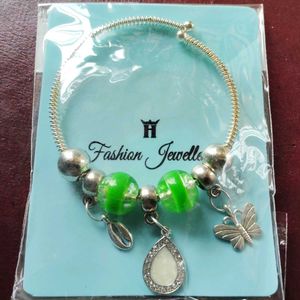 ✨ Green Butterfly Charm Bracelet ✨
