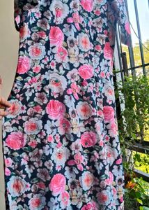 Floral &amp; Embroidered Kurta Set