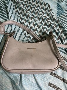 Trendy Light Grey Shoulder Bag – Everyday Casual &