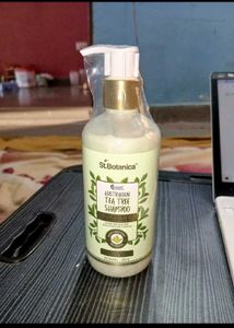 St.Botanica Tea Tree Shampoo