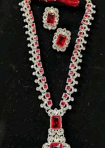 Elegant Necklace Set