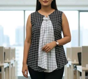 Chic Sleeveless Checkered Top