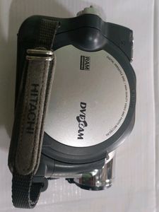 Hitachi DZ-MV300E DVD Video Camera Recorder