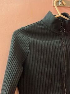 Xs size- Black Cropped Jacket