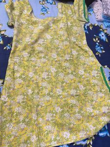 Short Kurti Suit Set With Leggings &amp; Duppata