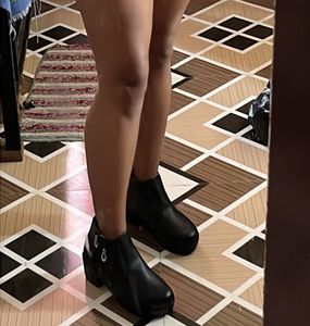 Women Black Ankle Length Boots