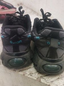 Stylish Athletic Running Shoes