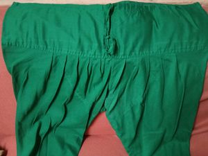 GentlyUsed Elegant Cream&amp;GreenEmbroidered KurtaSe