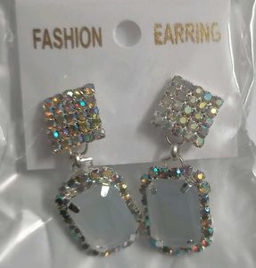 4 Stunning Pair Of Earrings