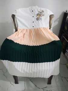 Elegant Pleated Midi Dress