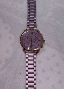 Elegant Lilac Wristwatch