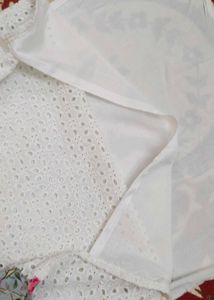 like new Elegant Embroidered Kurta