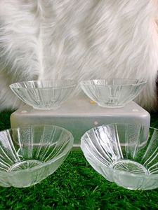 Vintage Bowls Set (4)