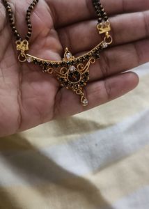 Nalla Pusallu Chain