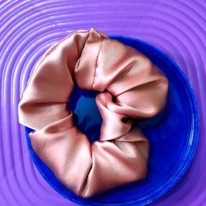 6 Colourful Scrunchies