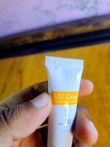 📌UV Doux Sunscreen SPF 50PA+++