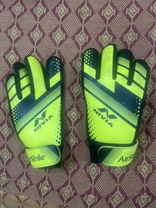 Nivia Goalkeeper Gloves