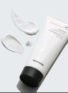 Minimalist Sunscreen SPF 50