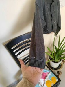 Gray Knit Cropped Cardigan