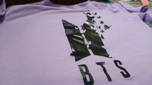 I am Selling an Top of Bts