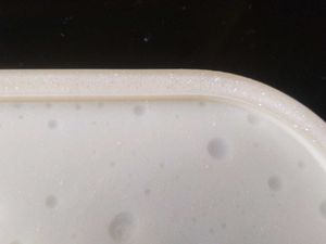 White bubble resin tray