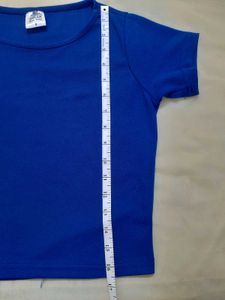 FITTED BLUE TOP