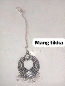 Beautiful And Traditional Earings For Ladies