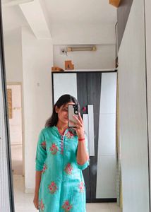 Beautiful Stright Kurti